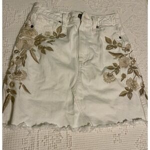 Abercrombie & Fitch Womn 0R/25 Embroidered Zoe Natural Rise Vintage A-Line Skirt